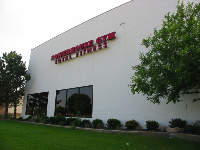 Americana West 6 - Old Theater Building May 9 2022 (newer photo)